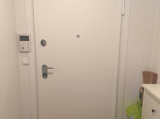 protivlomna vrata_mont-ap32